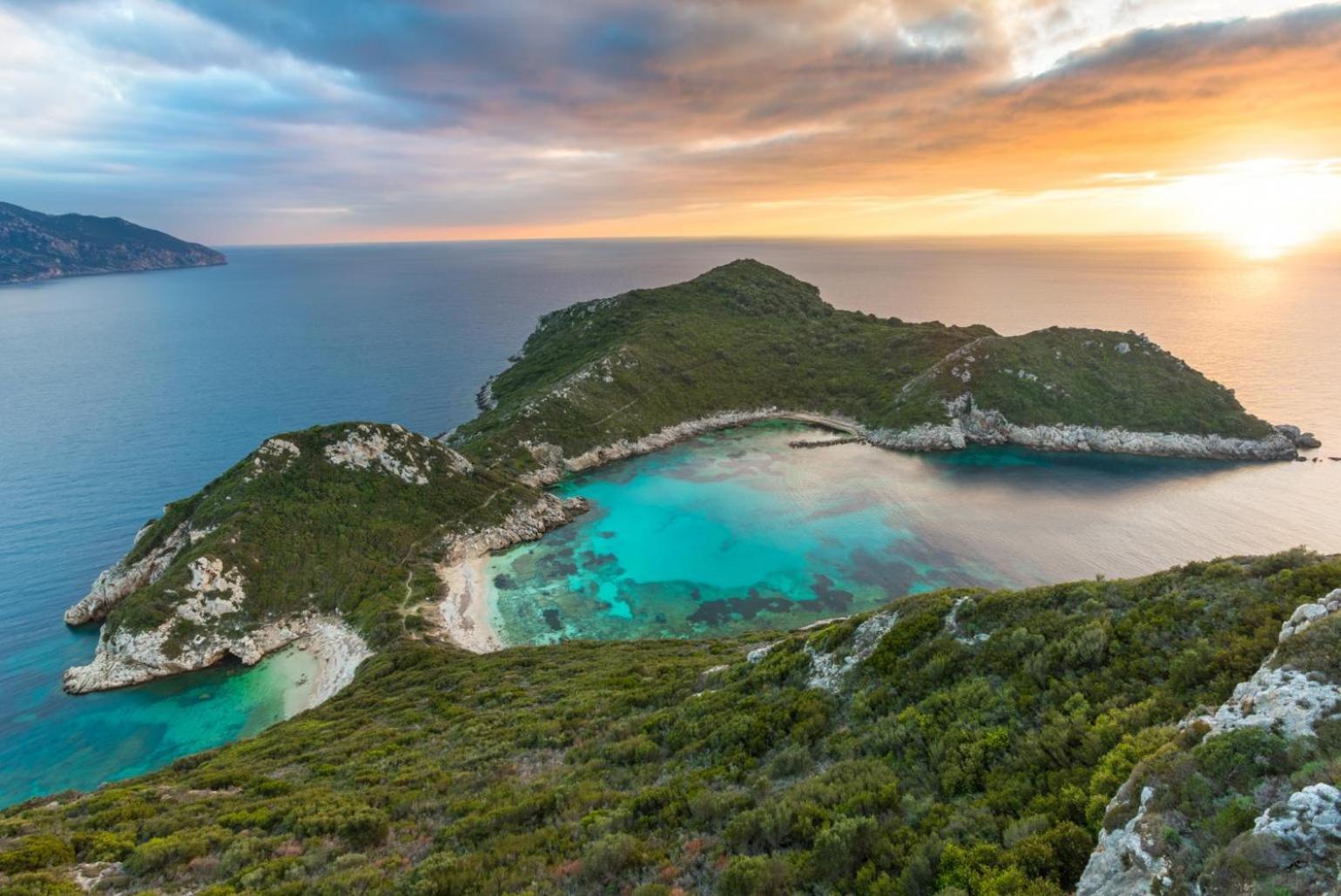 Evie Nisaki (Corfu)
